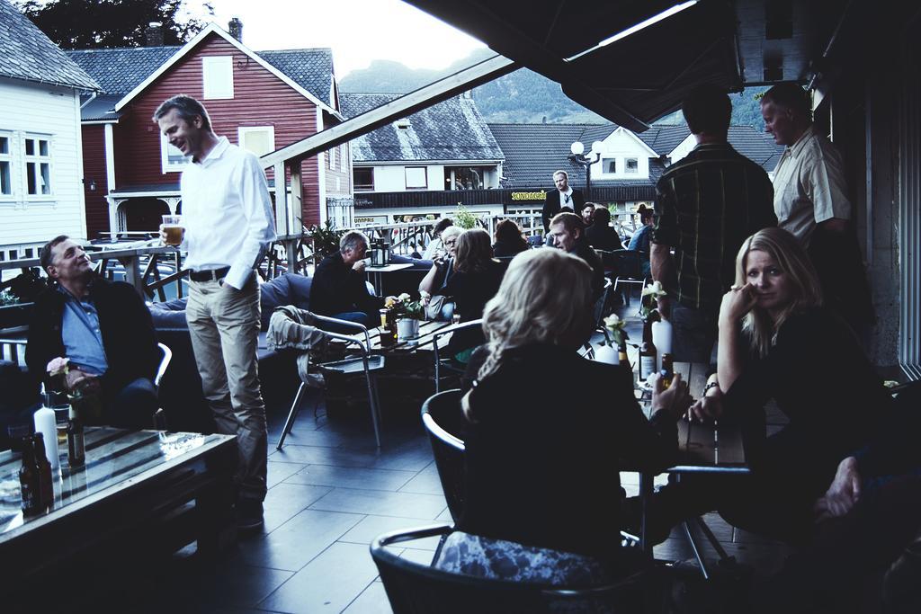 Fugl Fonix Hotel Etnesjoen Esterno foto